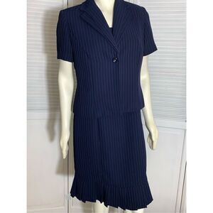Danny & Nicole 2 Piece Navy w/ Pink Pinstrip 2 Piece Suit Dress 8